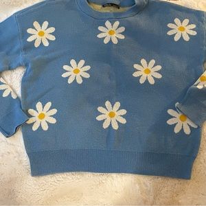 Nikka k Size Medium Floral Blue
Sweatshirt